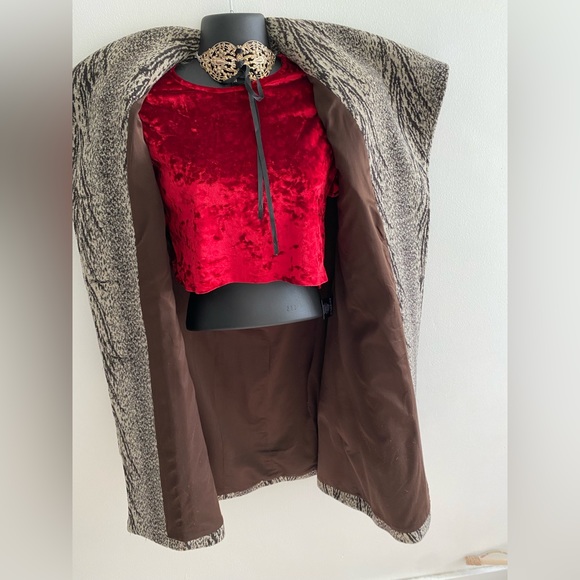 Kat Von D Los Angeles beautiful coat size 6 is, eu 38. Great condition! - Picture 10 of 11